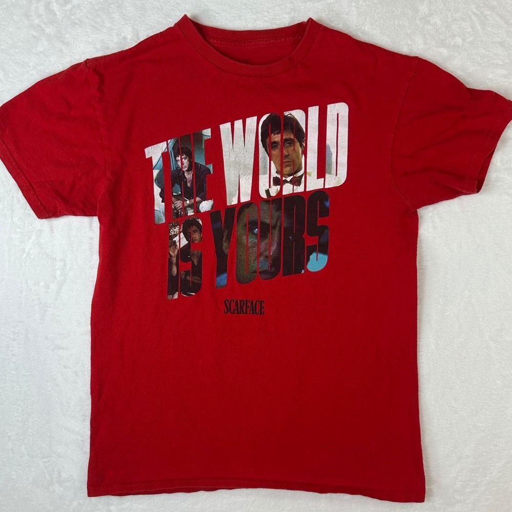 Scarface The World Is Yours Red Graphic T-Shirt Mens Small Movie Tee